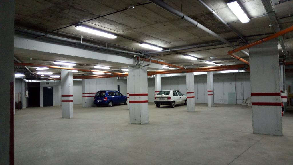 Universal Hotel Dupnica Kültér fotó